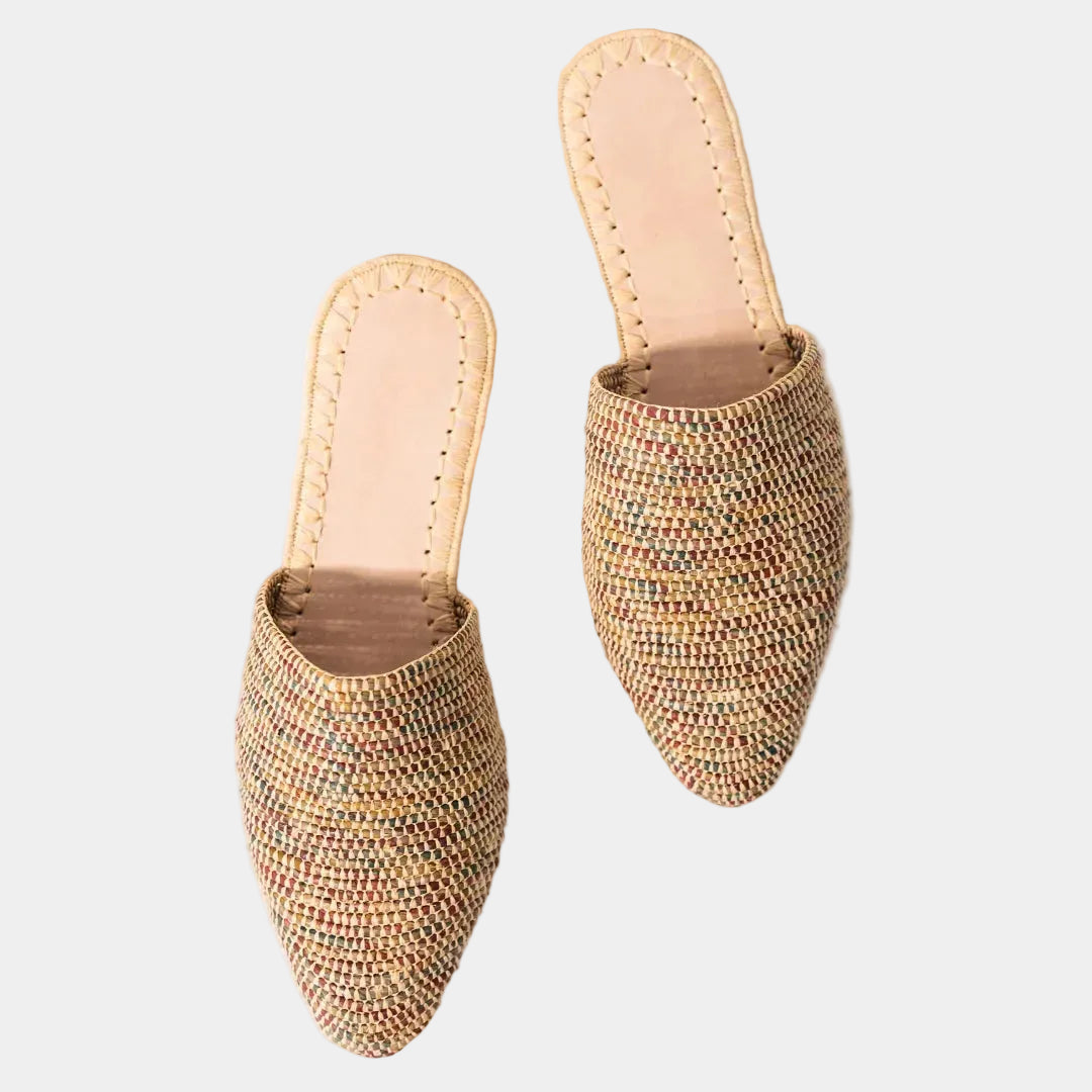 Handwoven multicolor raffia babouche mules with pointed toe, top view — Tilila mule in Mix by MARRAVIE, made in Marrakech
