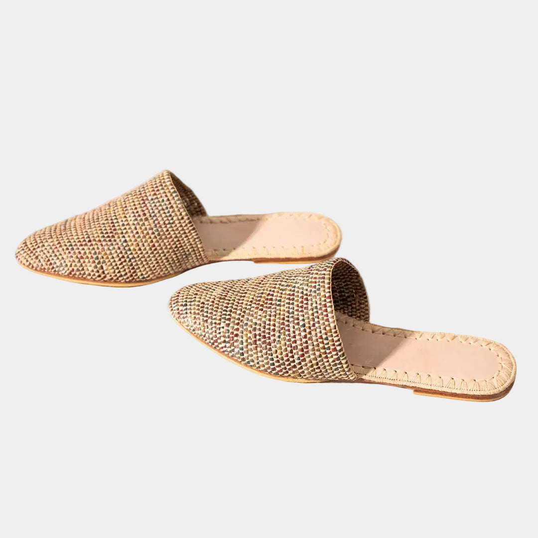 Side profile of multicolor raffia babouche mules with leather sole — Tilila mule in Mix by MARRAVIE